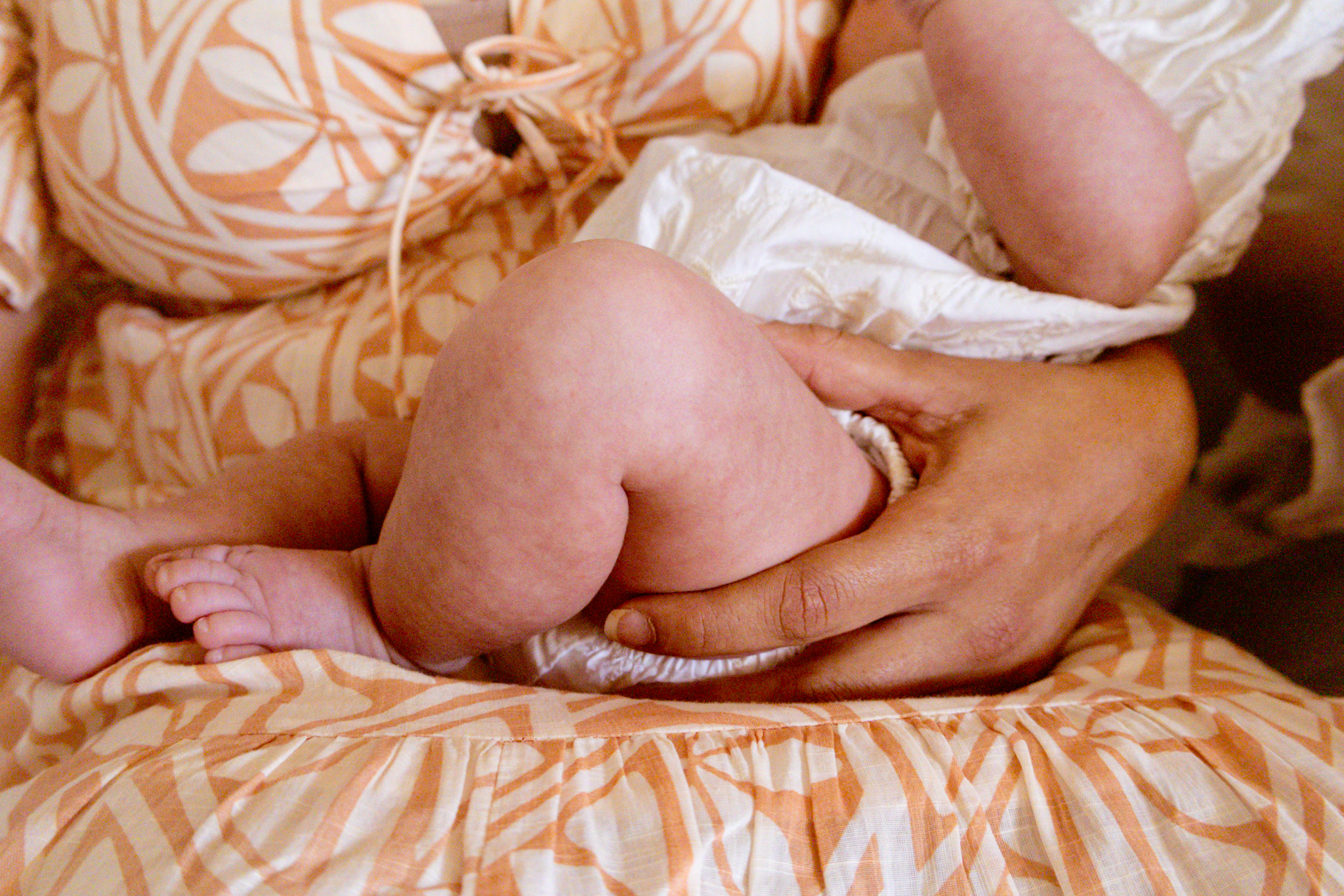 Newborn baby photographer Perth lifestyle session